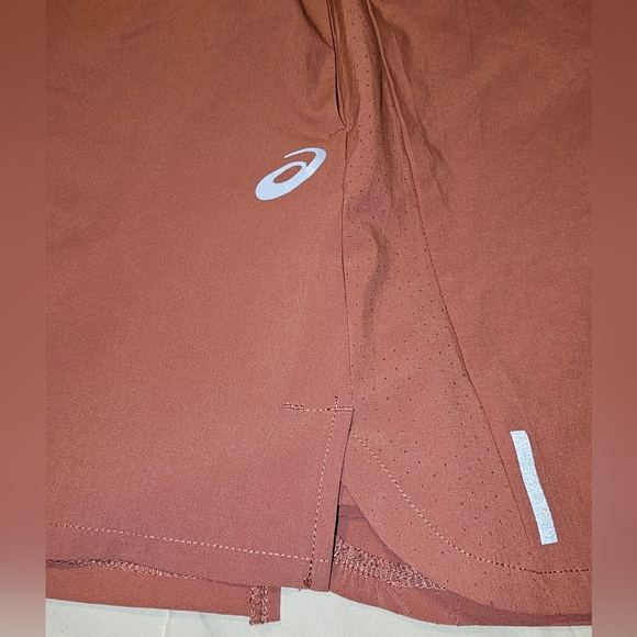 ASICS Men's Core Running Rust-Brown Athletic Shorts Small - Picture 7 of 7